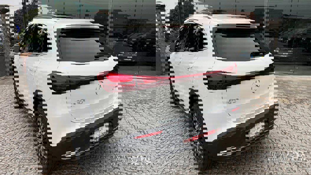 Mercedes-Benz EQE de 2022