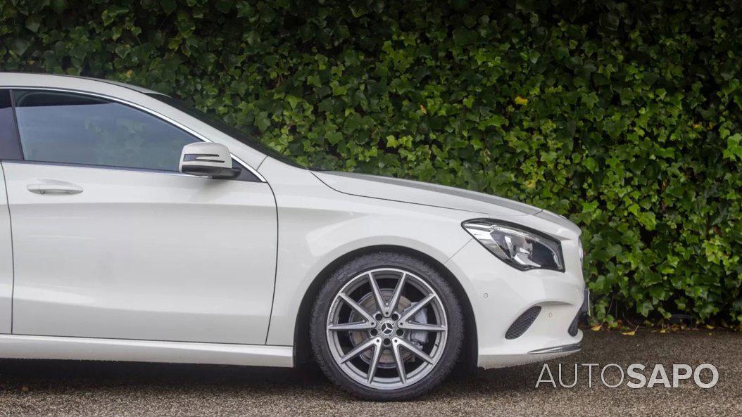 Mercedes-Benz Classe CLA 200 d Shooting Brake AMG Line de 2017