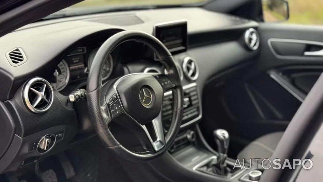 Mercedes-Benz Classe A 180 CDi BlueEfficiency de 2015