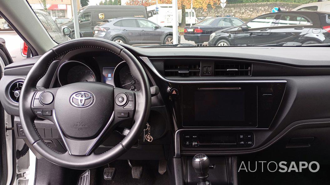 Toyota Auris 1.2T Comfort+Navi de 2016