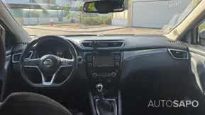 Nissan Qashqai 1.5 dCi N-Connecta J18+Led de 2017