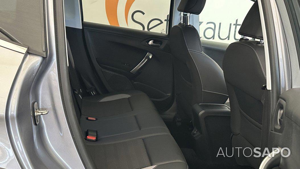 Peugeot 2008 1.2 PureTech Allure de 2019