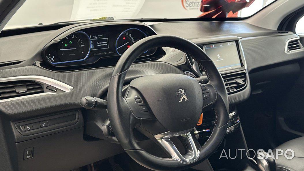 Peugeot 2008 1.2 PureTech Allure de 2019