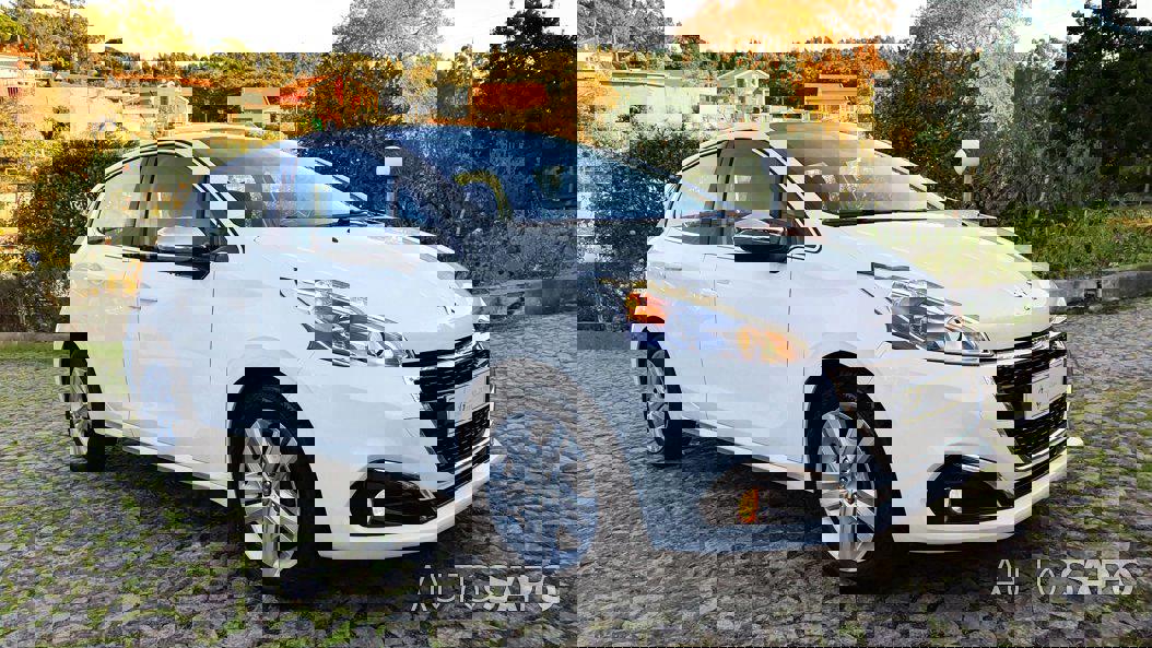 Peugeot 208 1.2 PureTech Allure de 2017