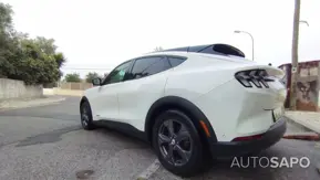 Ford Mustang Mach-E de 2022