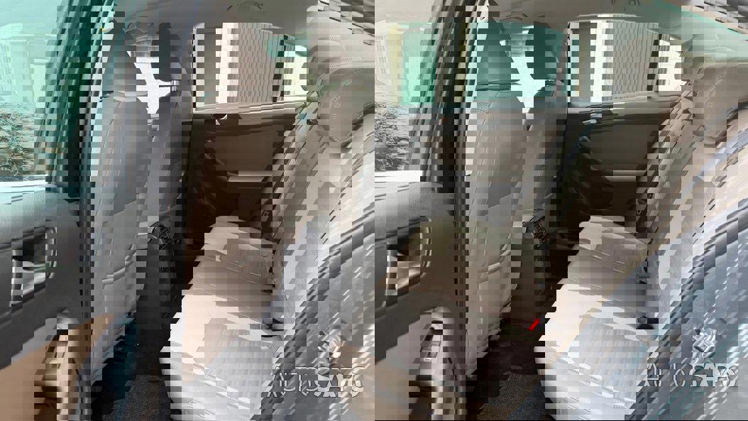 Volkswagen Jetta 1.6 TDi Confortline de 2012