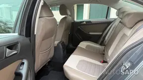 Volkswagen Jetta 1.6 TDi Confortline de 2012