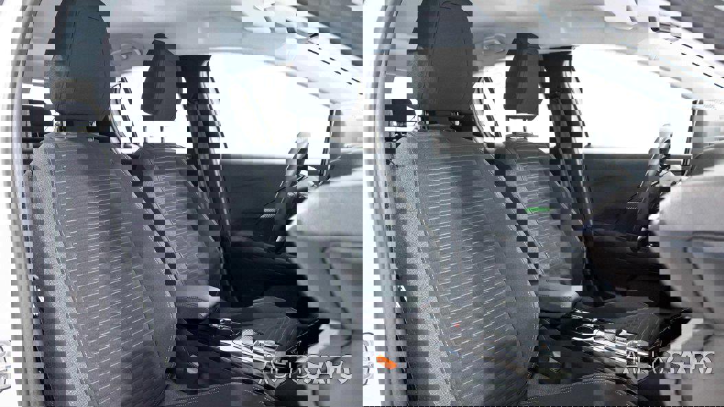 Peugeot E-208 de 2024