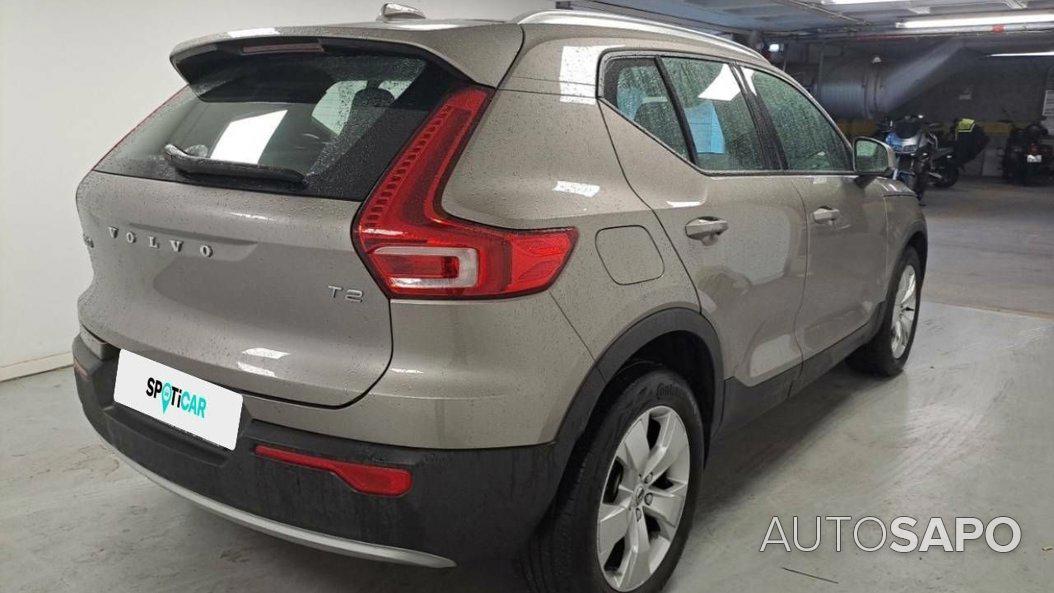Volvo XC40 1.5 T2 Momentum Plus de 2022