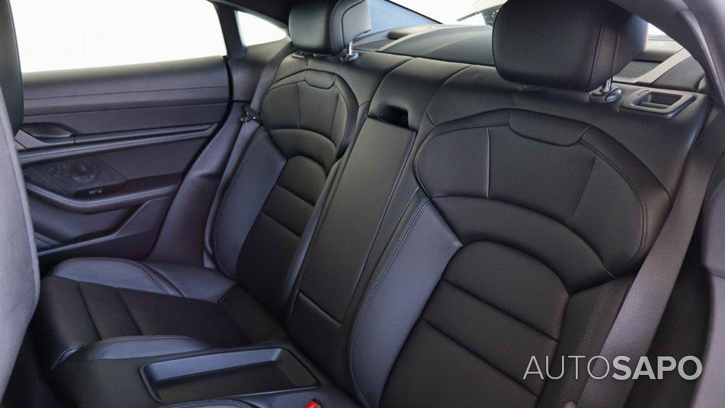 Porsche Taycan 4S de 2024