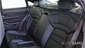 Porsche Taycan 4S de 2024