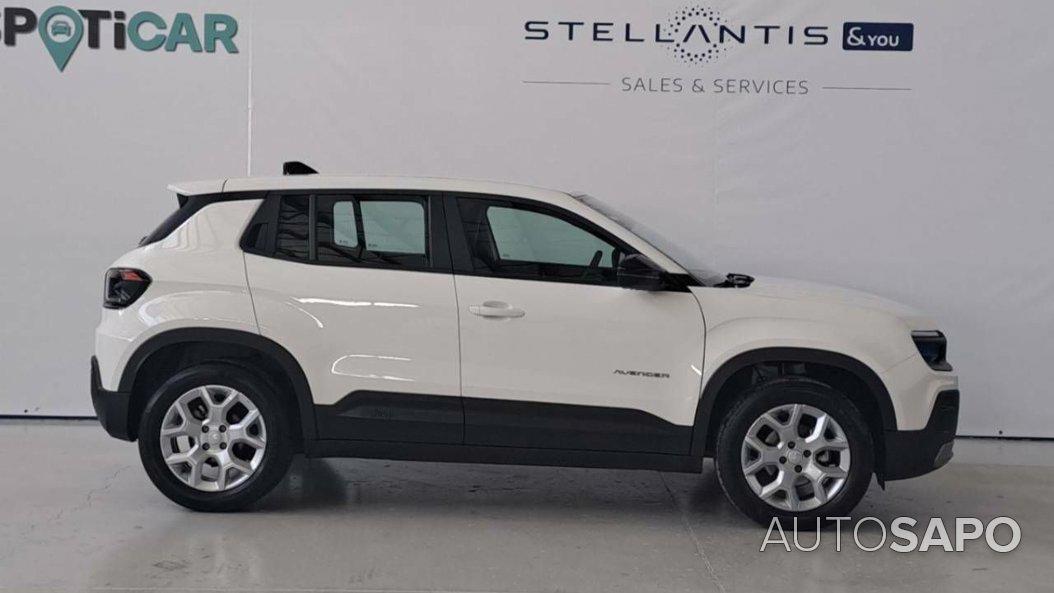 Jeep Avenger 1.2 GSE T3 Altitude de 2024
