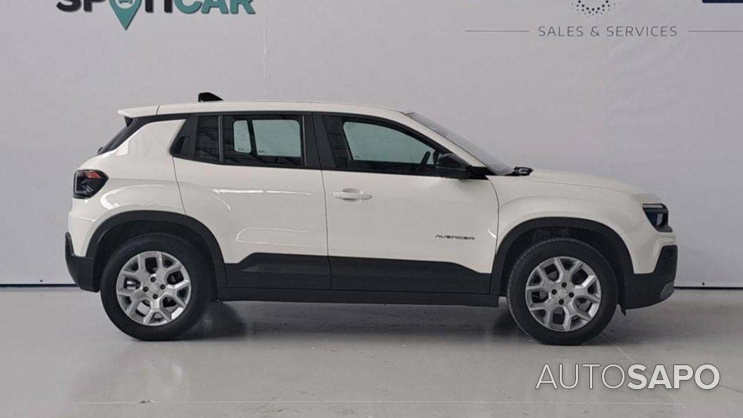 Jeep Avenger 1.2 GSE T3 Altitude de 2024