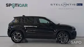Jeep Avenger 54 kWh Summit de 2025