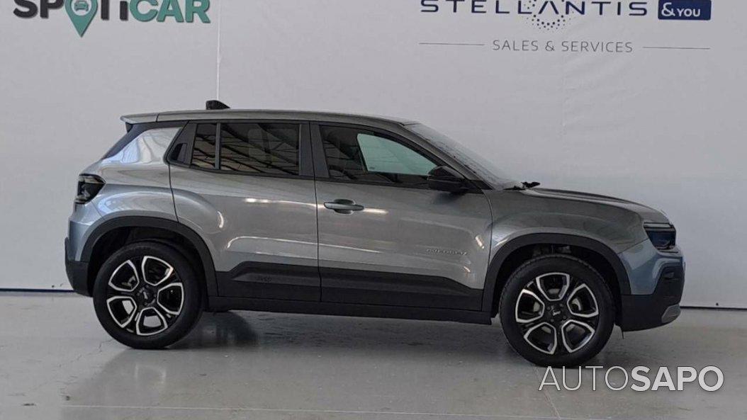 Jeep Avenger 54 kWh Summit de 2025