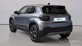 Jeep Avenger 54 kWh Summit de 2025