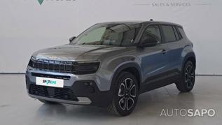 Jeep Avenger 54 kWh Summit de 2025