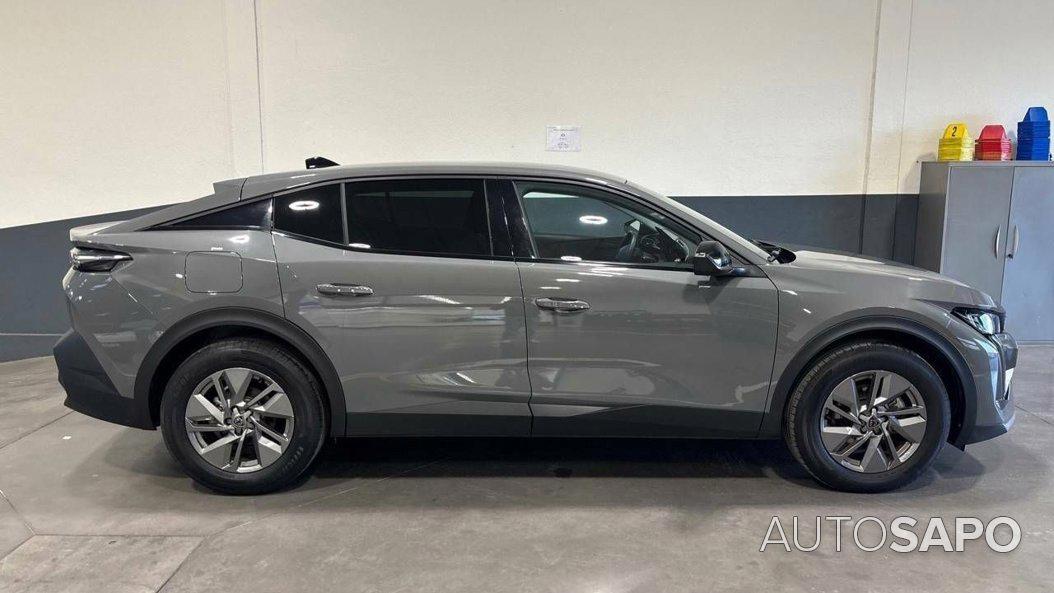 Peugeot 408 1.2 PureTech Allure Pack EAT8 de 2024