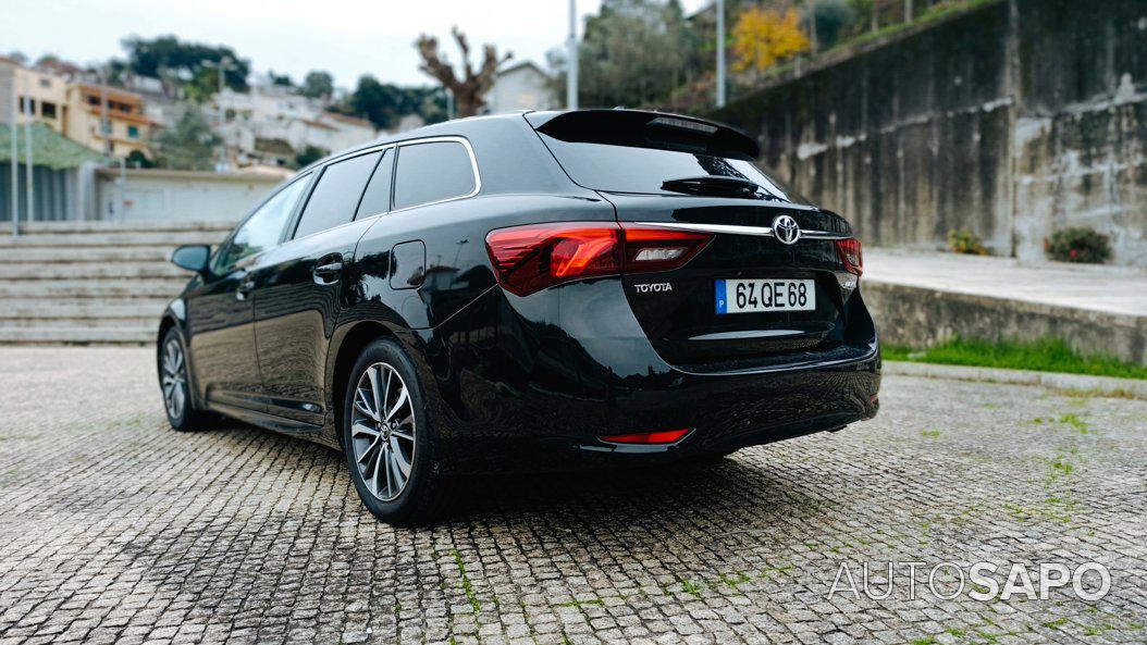 Toyota Avensis 2.0 D-4D Luxury+GPS de 2015