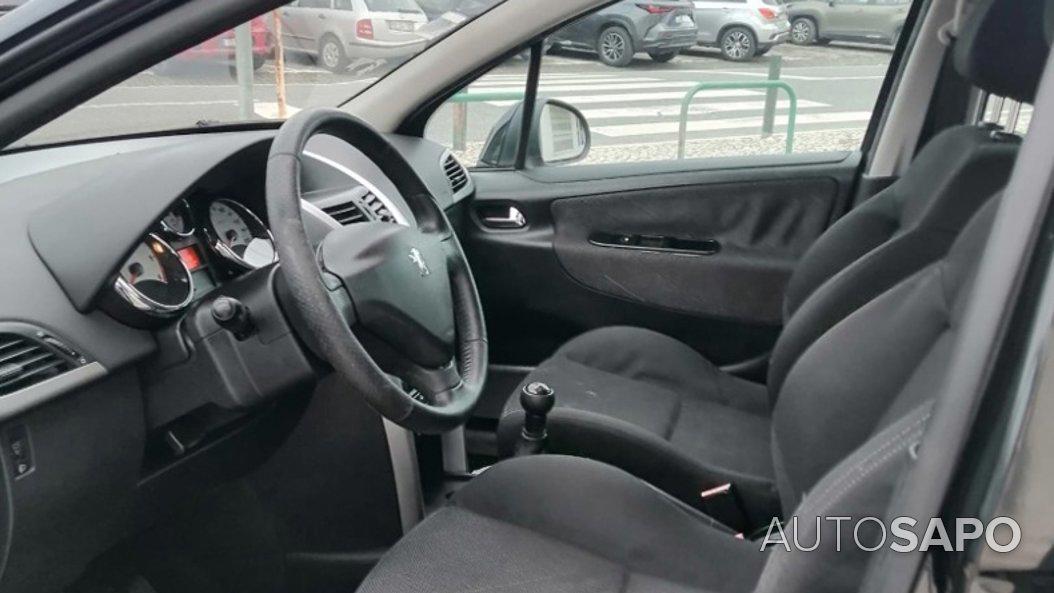 Peugeot 207 1.6 HDi 99g de 2008