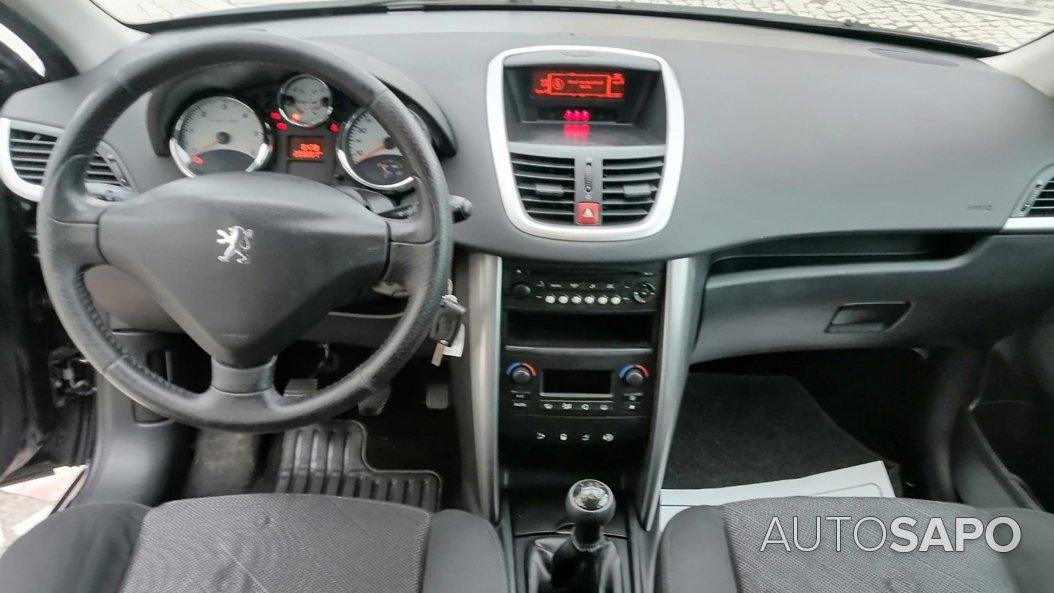 Peugeot 207 1.6 HDi 99g de 2008