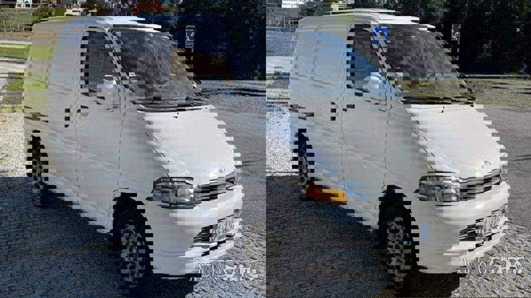 Toyota Hiace 2.4 D LH102L de 1997