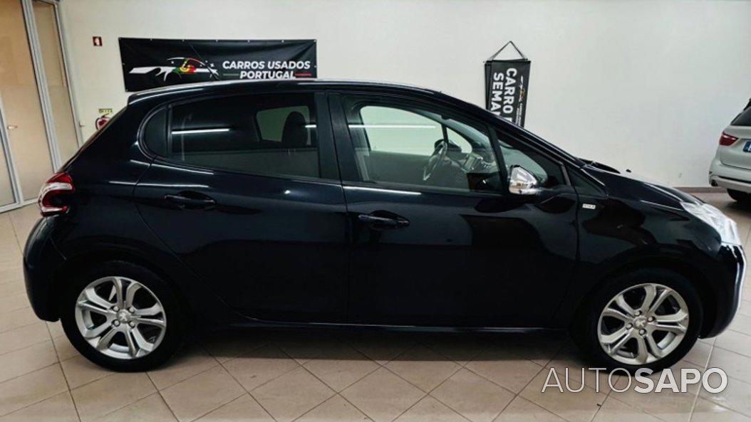Peugeot 208 de 2015