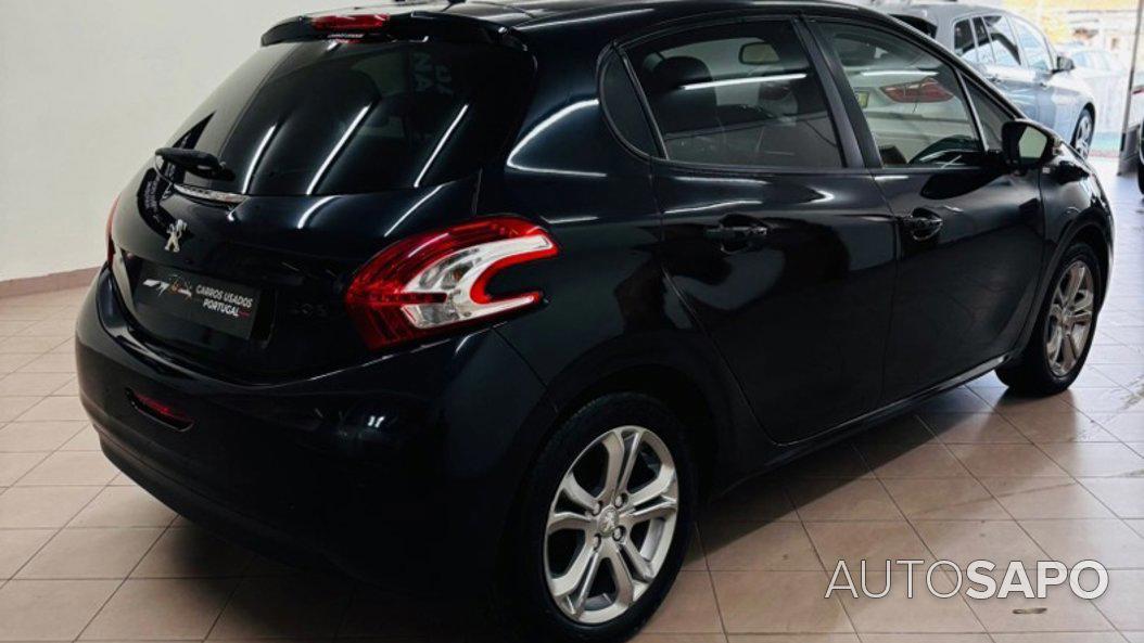 Peugeot 208 de 2015
