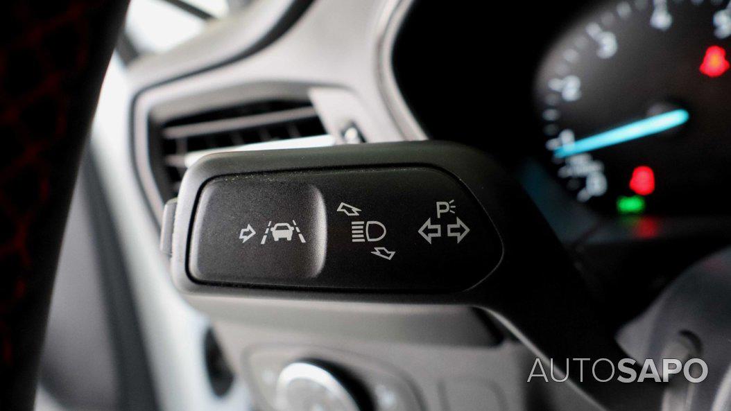 Ford Focus 1.0 EcoBoost MHEV ST-Line de 2024