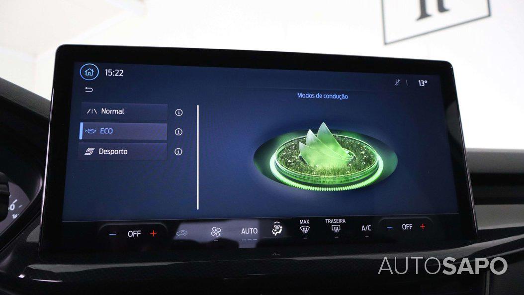 Ford Focus 1.0 EcoBoost MHEV ST-Line de 2024