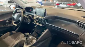 Peugeot 2008 1.2 PureTech Active Pack de 2021