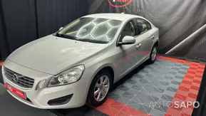 Volvo S60 2.0 D3 Momentum Geartronic de 2010