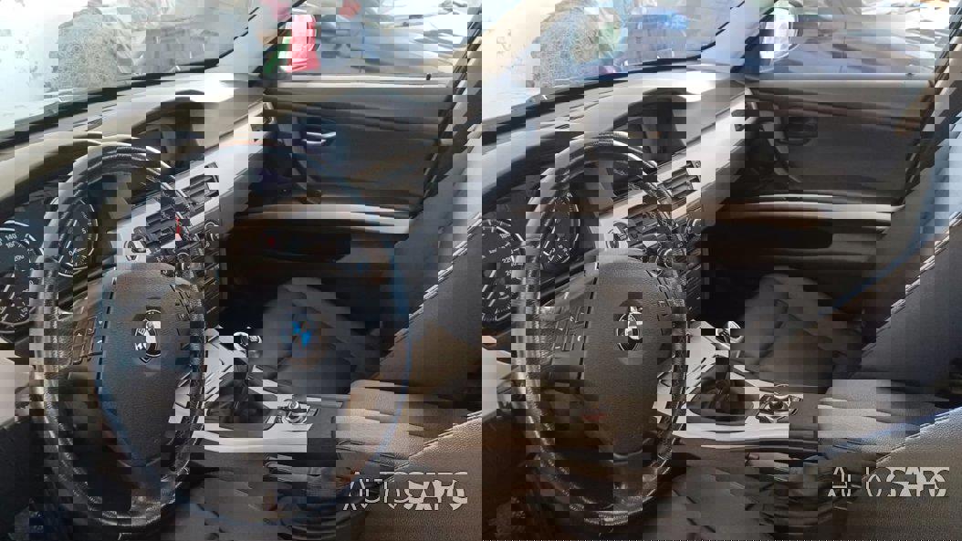 BMW Série 3 318 d Navigation de 2009