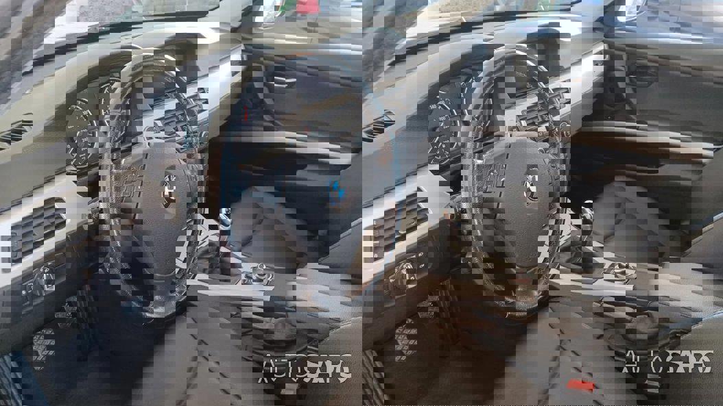 BMW Série 3 318 d Navigation de 2009