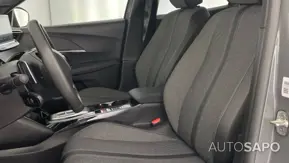 Peugeot 2008 1.2 PureTech Allure de 2025