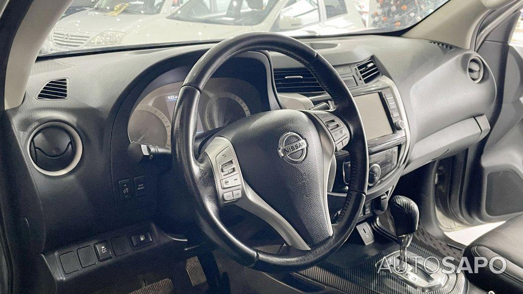 Nissan Navara 2.3 dCi CD 4WD Tekna Auto de 2020