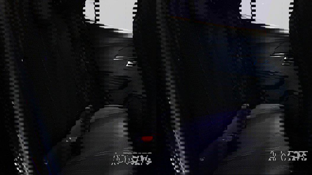 Peugeot e-2008 de 2023