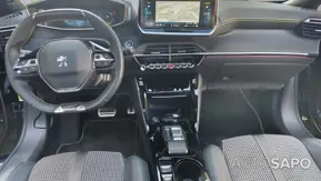 Peugeot e-2008 de 2023