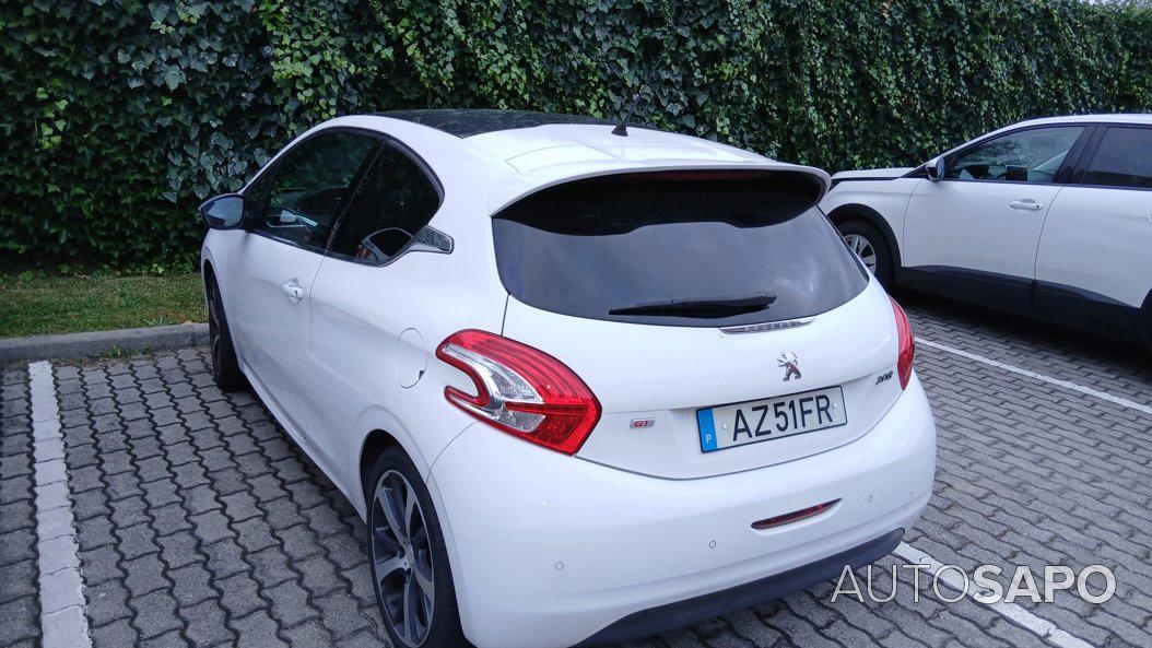 Peugeot 208 1.6 GTi THP de 2013
