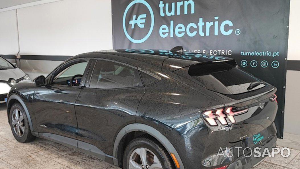 Ford Mustang Mach-E de 2023