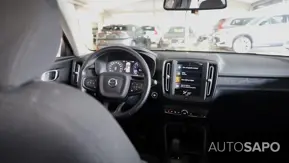 Volvo XC40 1.5 T2 Momentum Core Geartronic de 2021