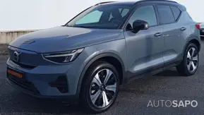 Volvo XC40 T4 Momentum Geartronic FWD de 2022