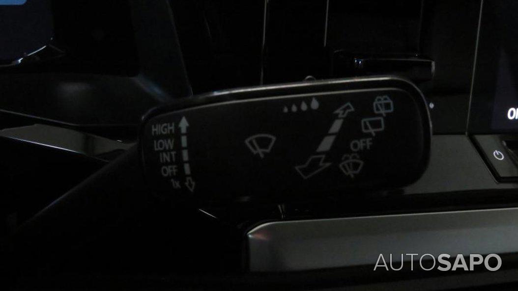 Volkswagen Multivan 2.0 TDI Highline DSG de 2024