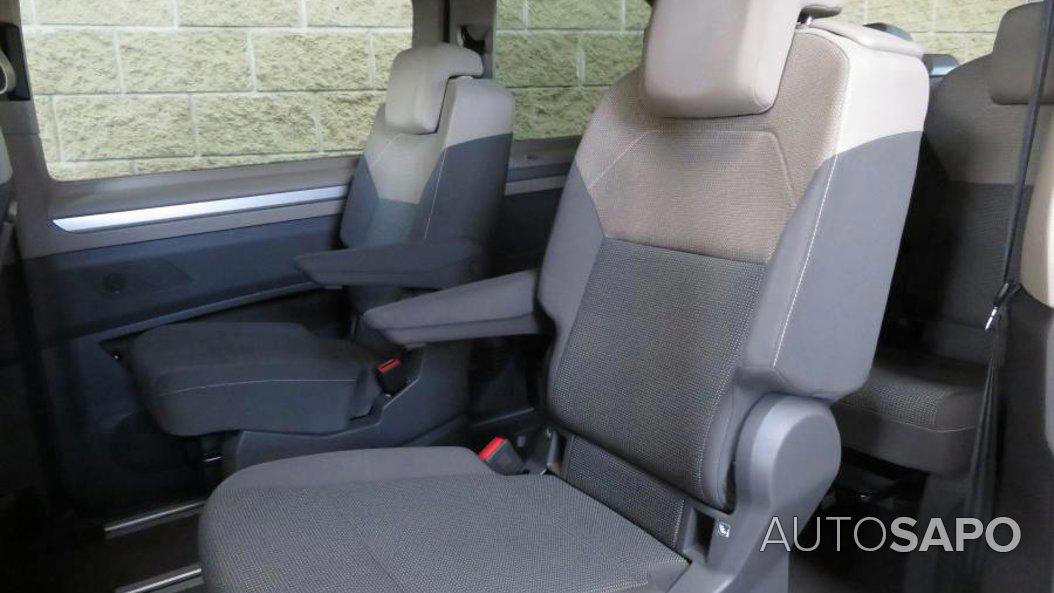 Volkswagen Multivan 2.0 TDI Highline DSG de 2024