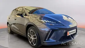 MG MG4 64 kWh Luxury de 2025