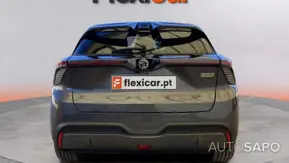 MG MG4 64 kWh Luxury de 2025