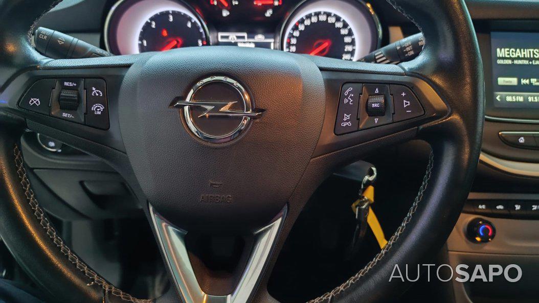 Opel Astra 1.6 CDTi Executive S/S de 2017