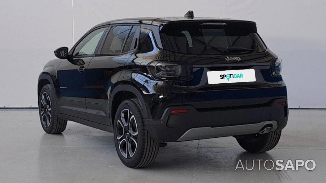 Jeep Avenger 54 kWh Summit de 2025