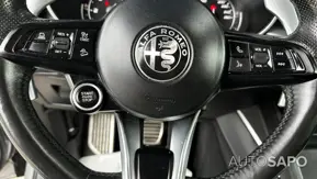 Alfa Romeo Stelvio 2.2 D Sprint AT8 de 2021