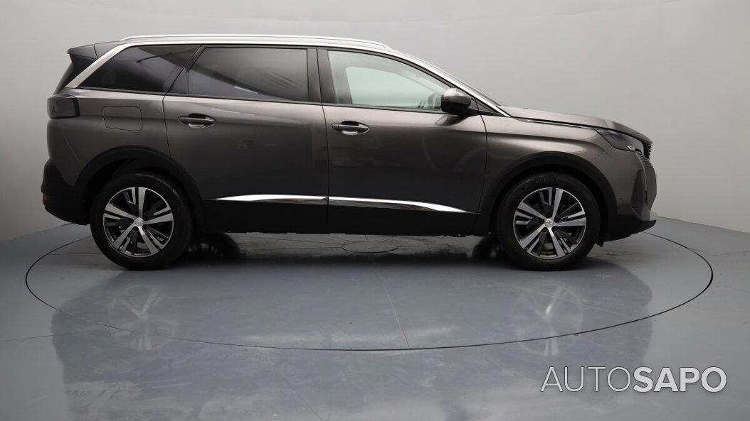 Peugeot 5008 de 2021
